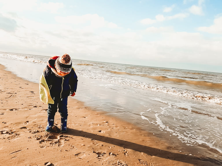 Devenir mère. Apprendre à nager. Sortir la tête de l'eau.